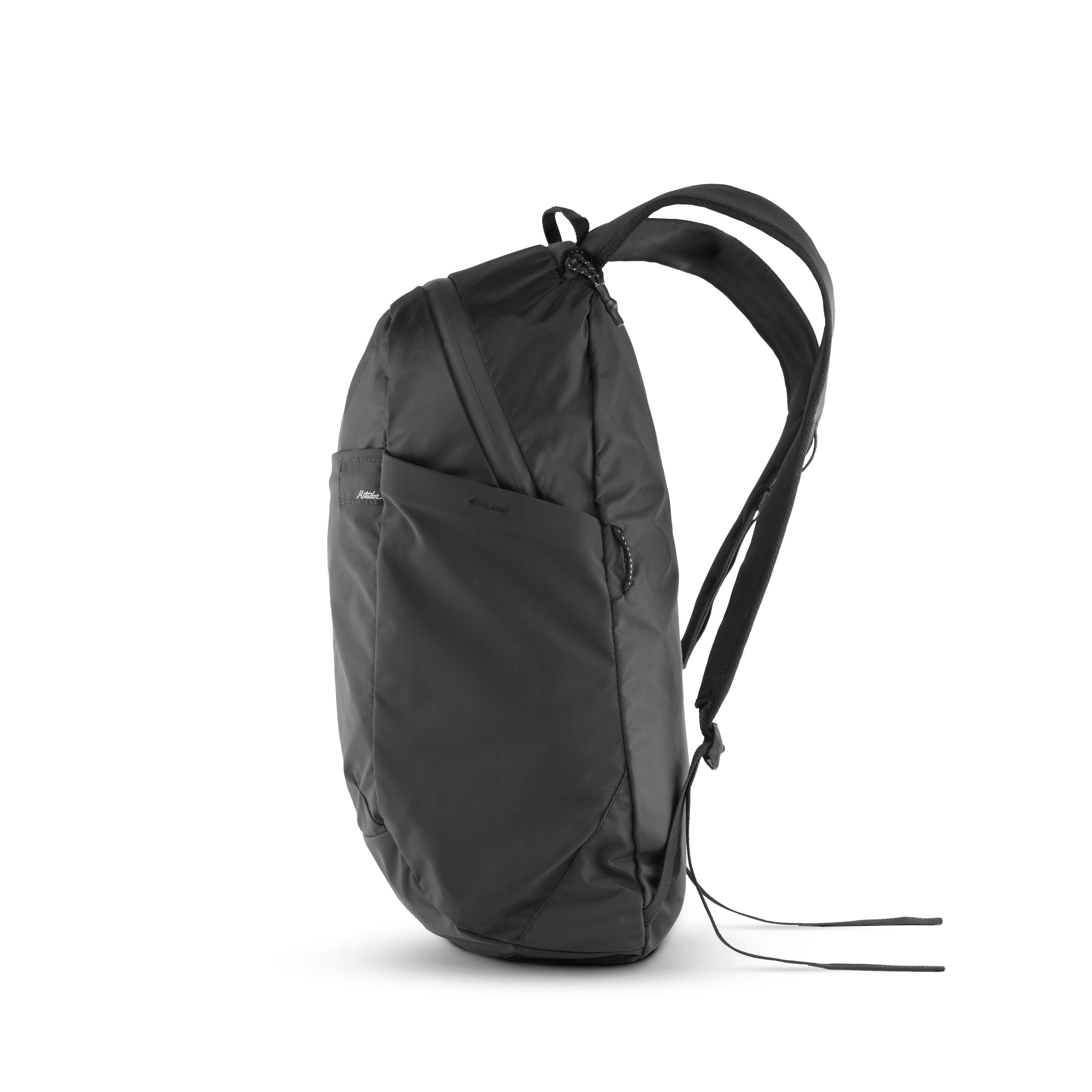 Matador ReFraction Packable Backpack (black)Ultraleichter, faltbarer Tagesrucksack für Städtereisen (16 Liter) von Matador