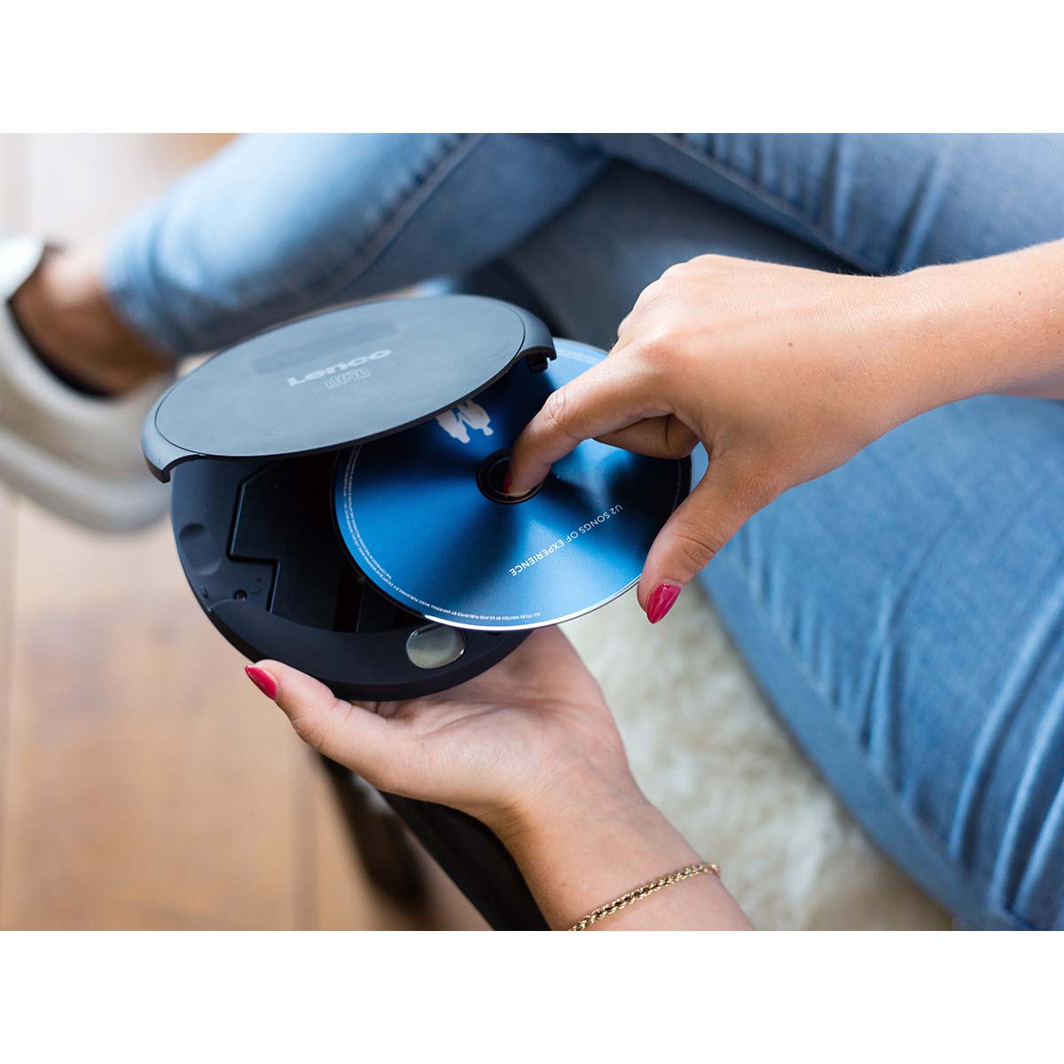Tragbarer CD-Player mit Ladefunktion