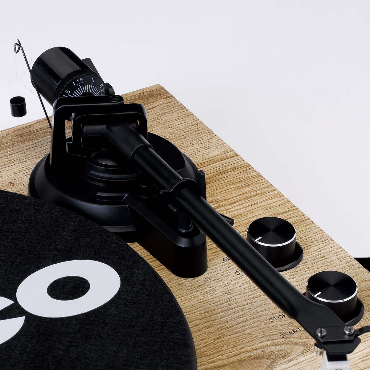 Plattenspieler mit Bluetooth®-Übertragung Pine