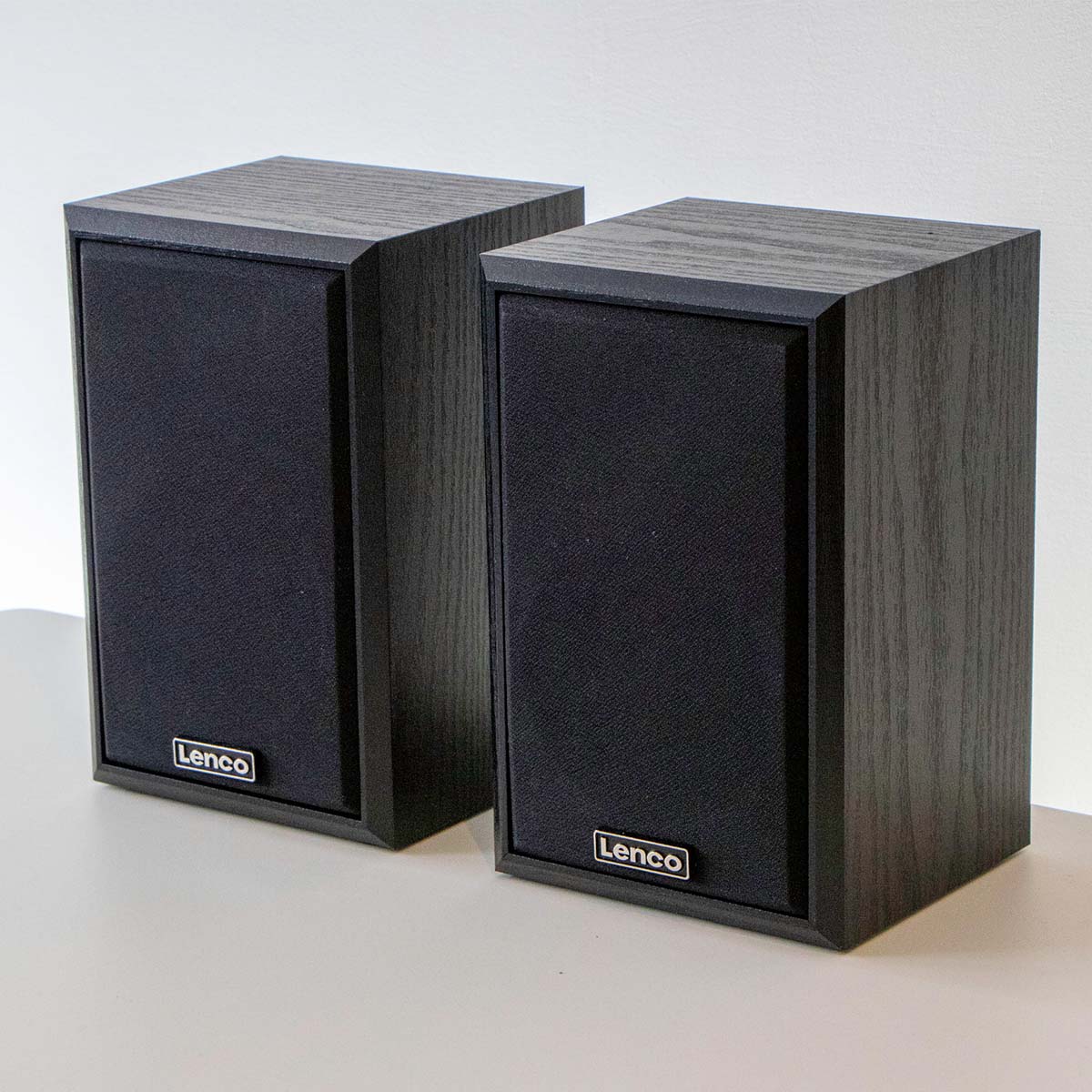 Holzplattenspieler mit Riemenantrieb, Bluetooth-Empfangsübertragung und 2 externen Lautsprechern