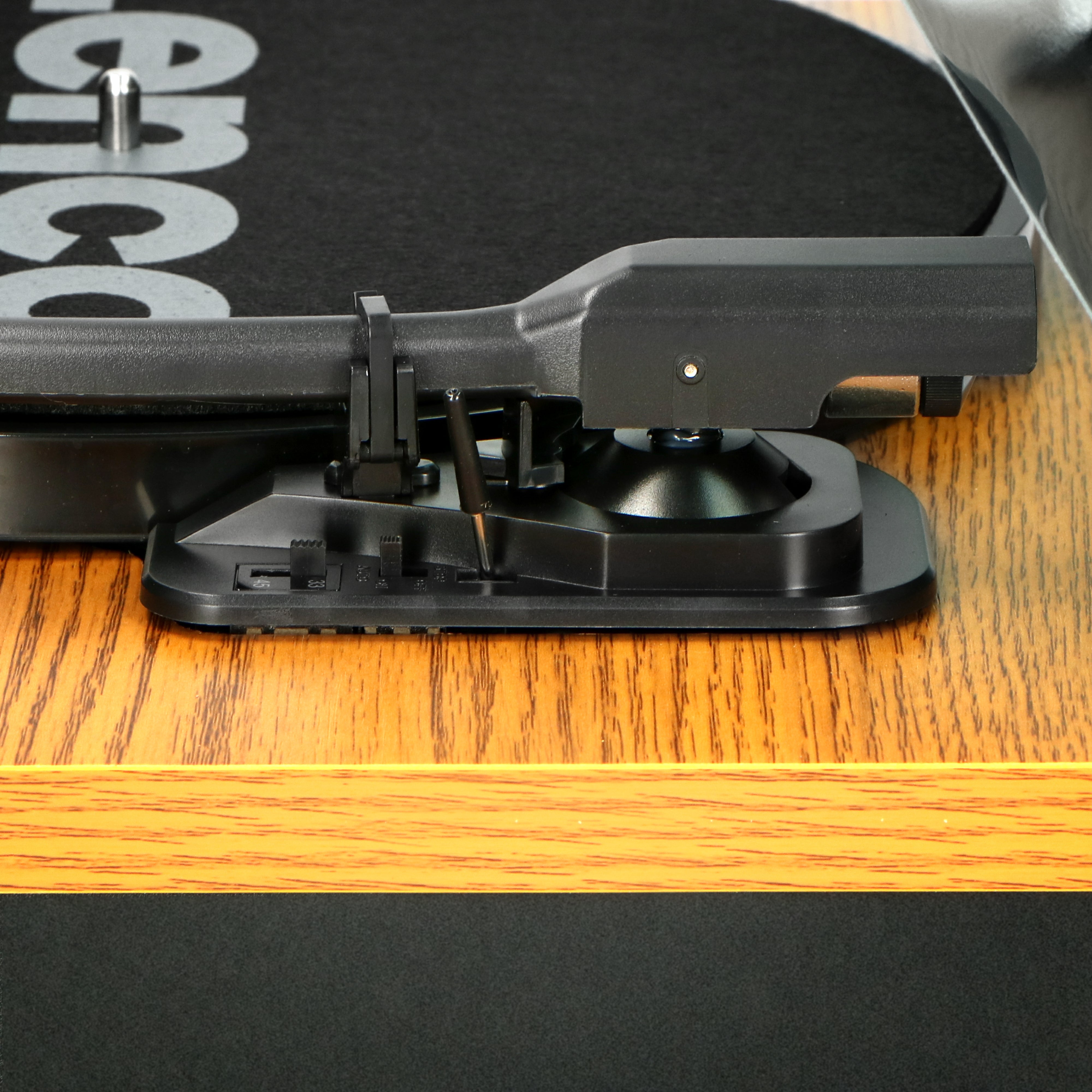 Plattenspieler mit Bluetooth® und zwei separaten Lautsprechern Wood