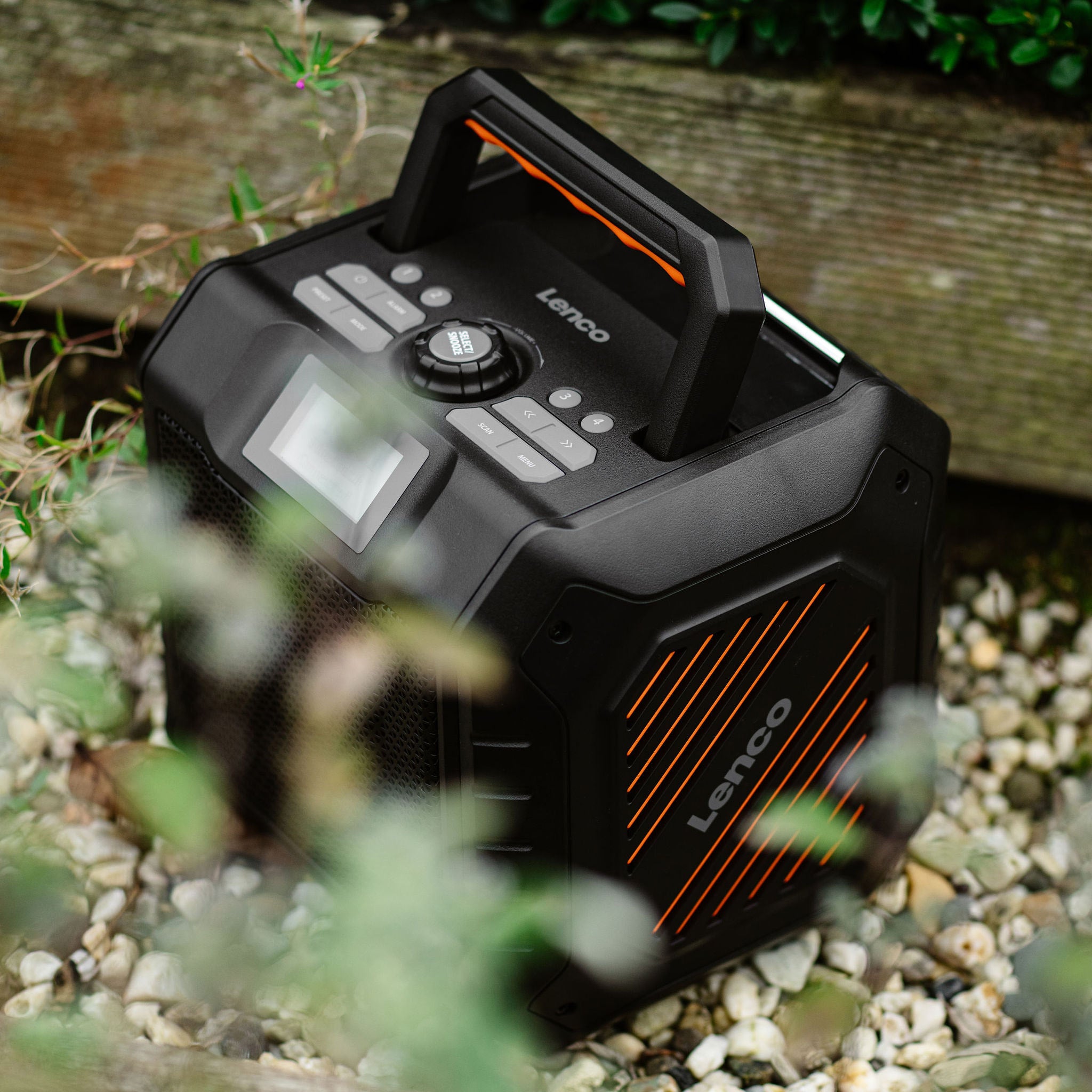 Leistungsstarkes tragbares DAB+/FM-Radio für den Außenbereich mit Bluetooth® IPX5 wasserdicht Grau