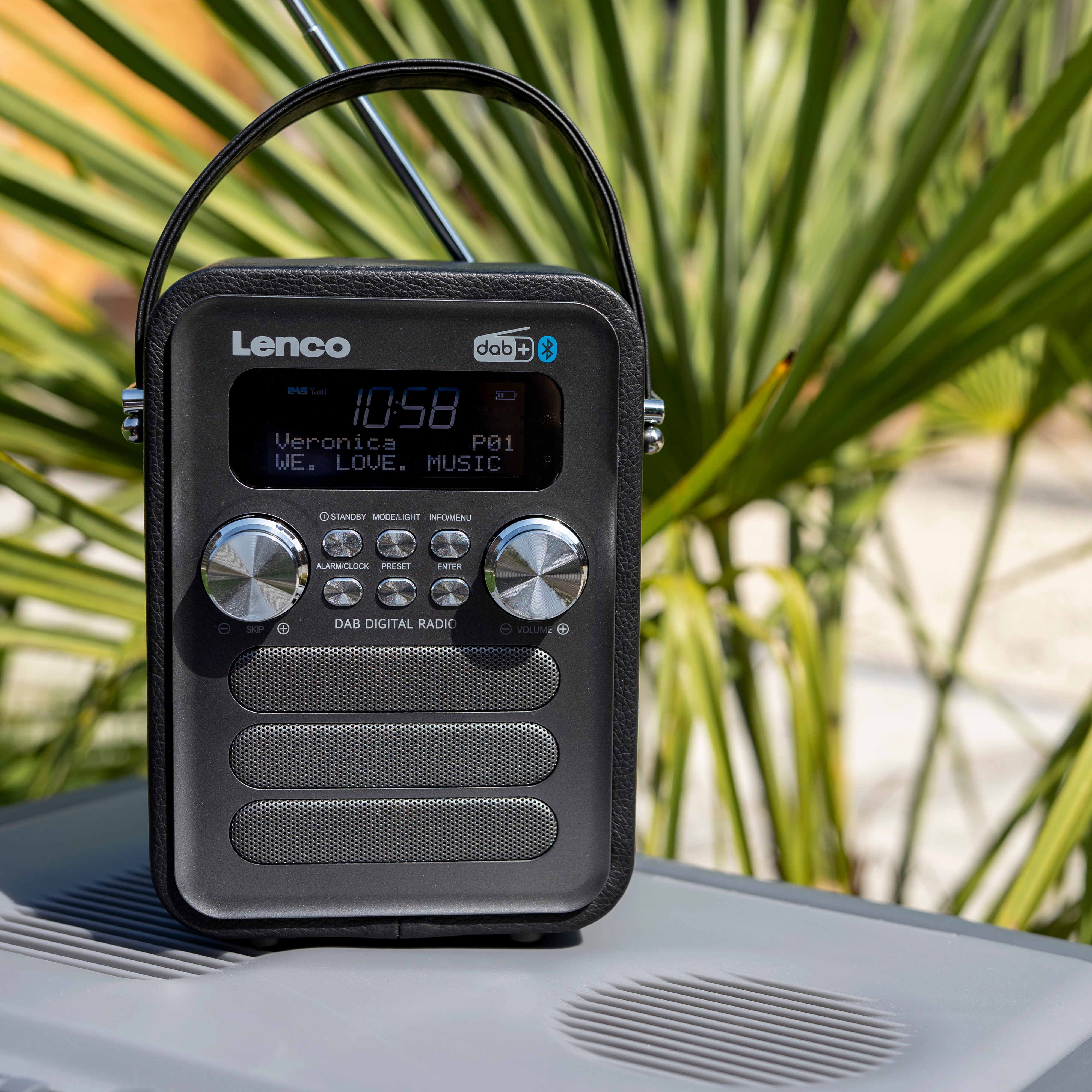 Tragbares DAB+ FM Radio mit Bluetooth® und AUX-Eingang, wiederaufladbare Batterie Schwarz