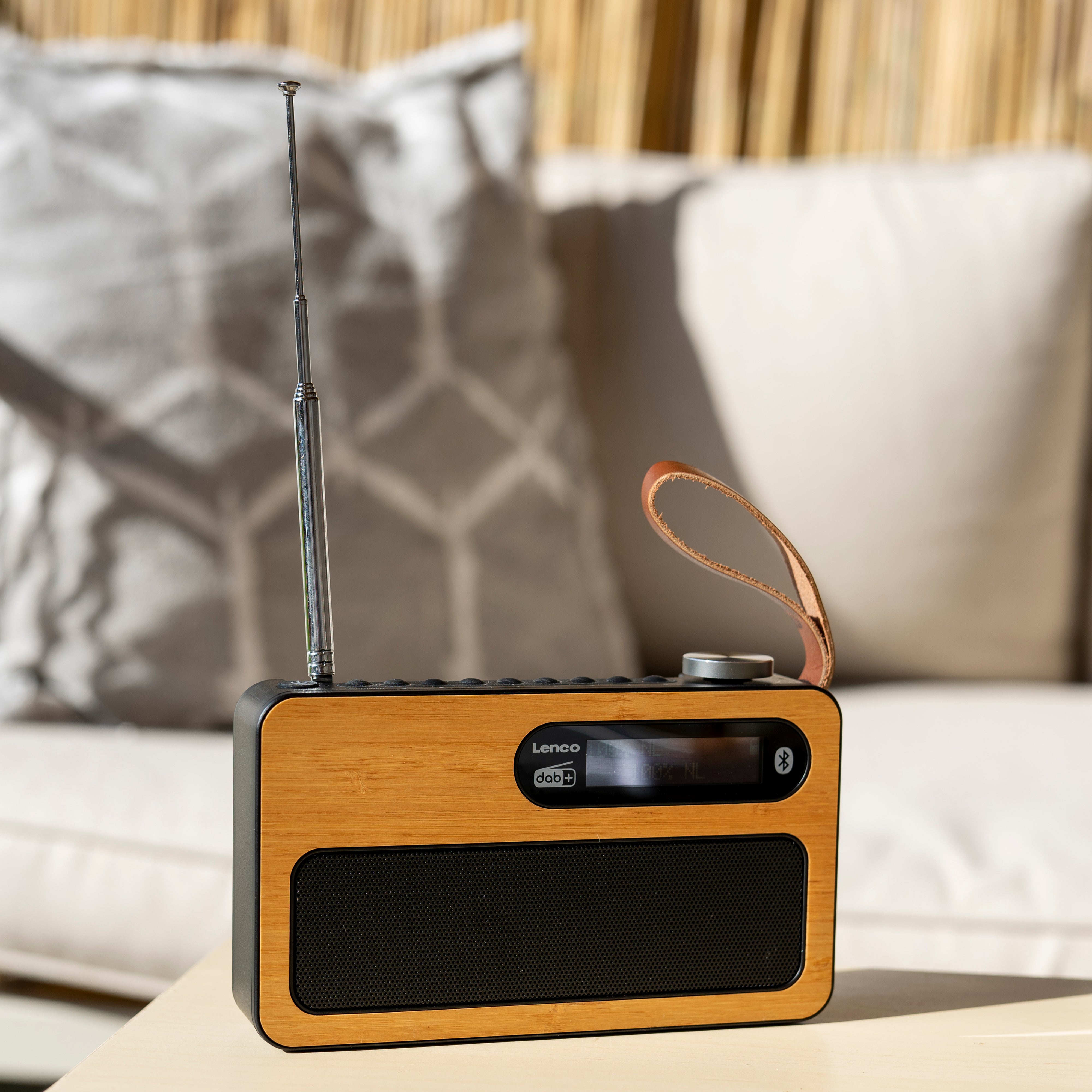 Tragbares DAB+/ FM-Radio mit Bluetooth® Bamboo Schwarz