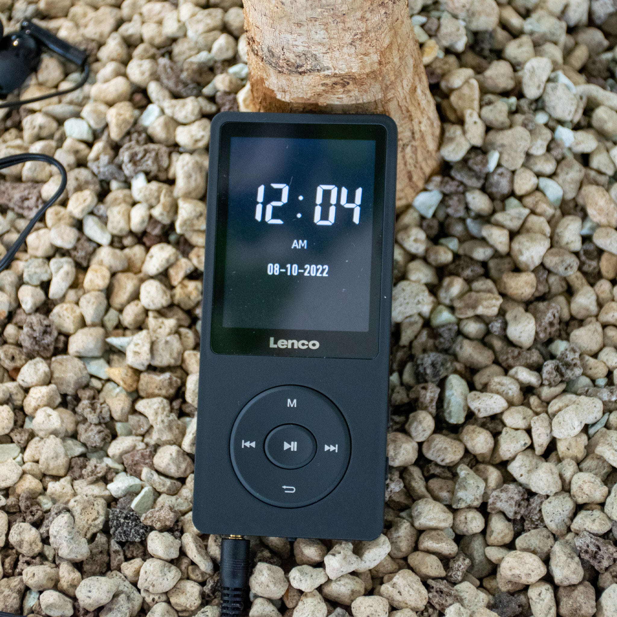 MP3/MP4-Player mit 2,4" TFT-LCD-Display und 8 GB internem Speicher Schwarz