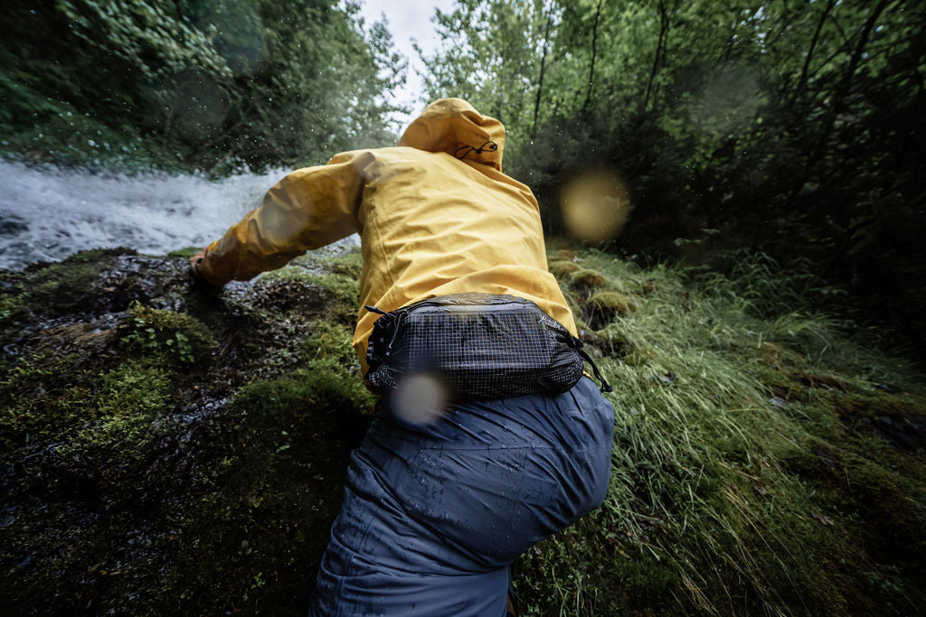 Matador Freerain Waterproof Packable Hip PackUltraleichte, wasserdichte und faltbare Hüfttasche (2 Liter) von Matador