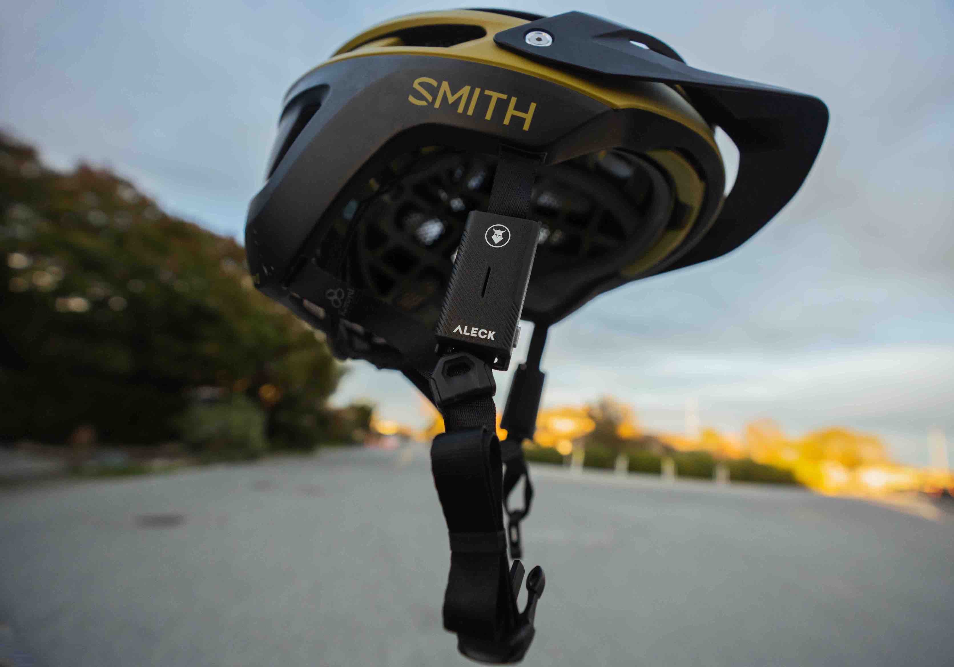 Aleck Punks - Audio- und Kommunikations-Headset mit Push-To-Talk Technologie für Fahrradhelme von Aleck