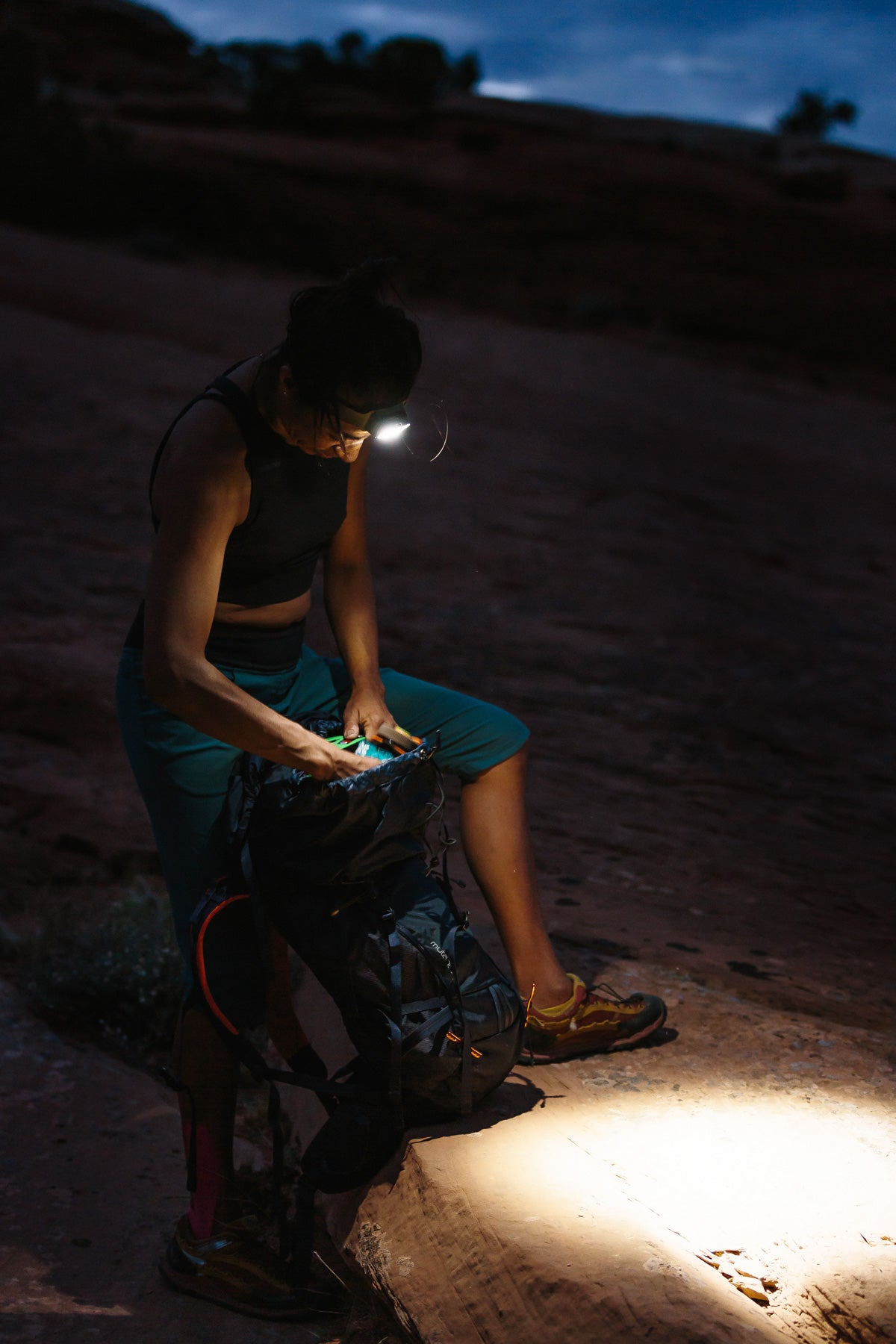 High-Performance Stirnlampe mit 750 Lumen, Li-Ion Akku und nur 150 g Gewicht von BioLite