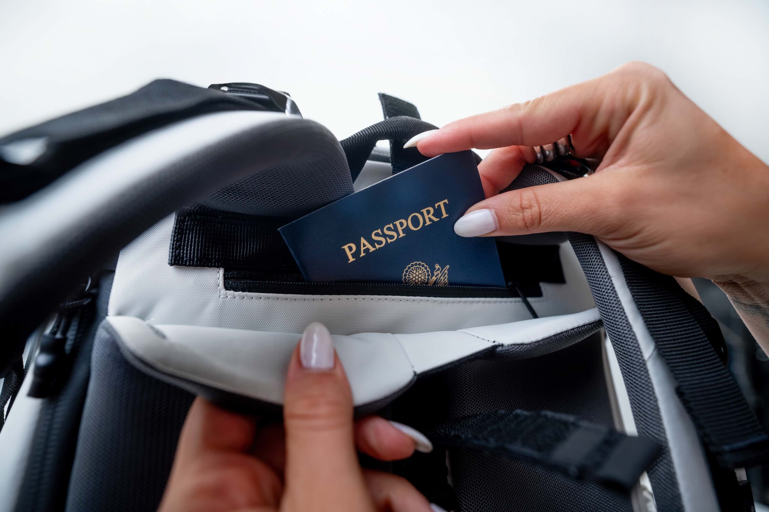 Matador GlobeRider35 Travel Backpack (black) - Handgepäckkonformer Rucksack für Weltreisen (35 liter)