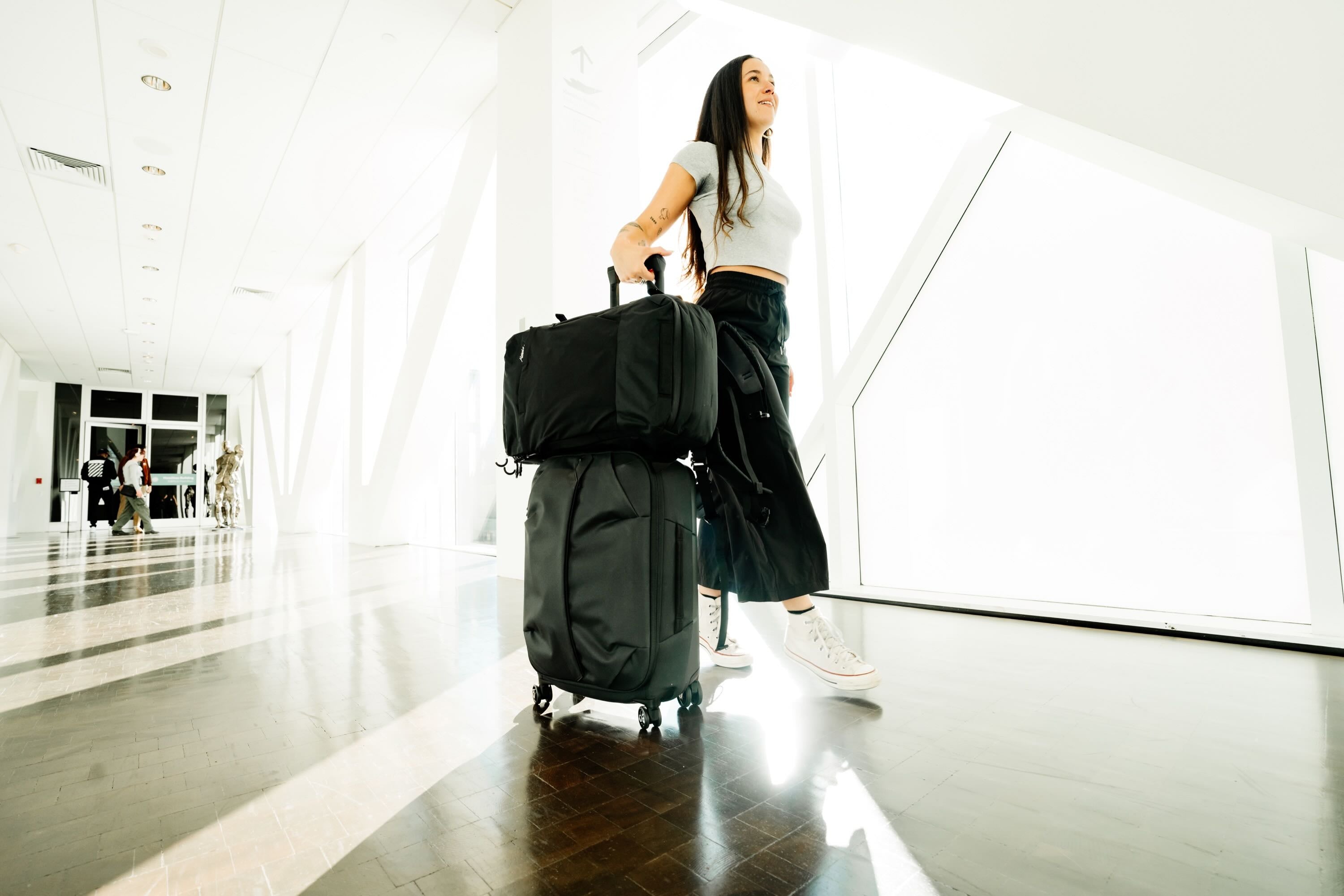 Matador GlobeRider35 Travel Backpack (black) - Handgepäckkonformer Rucksack für Weltreisen (35 liter)