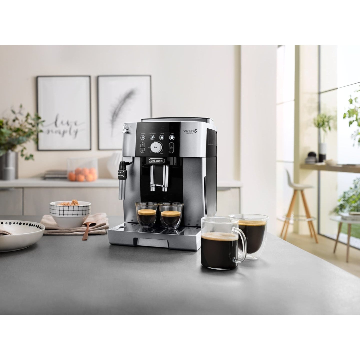 DeLonghi Kaffeemaschine Magnifica S Smart *silber/schwarz*