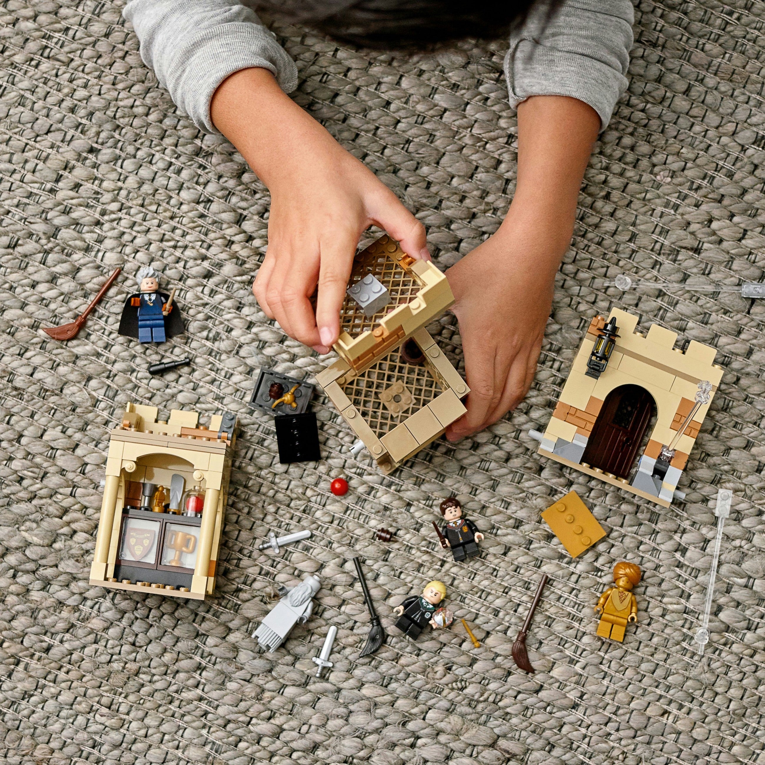 LEGO Harry Potter - Hogwarts Erste Flugstunde