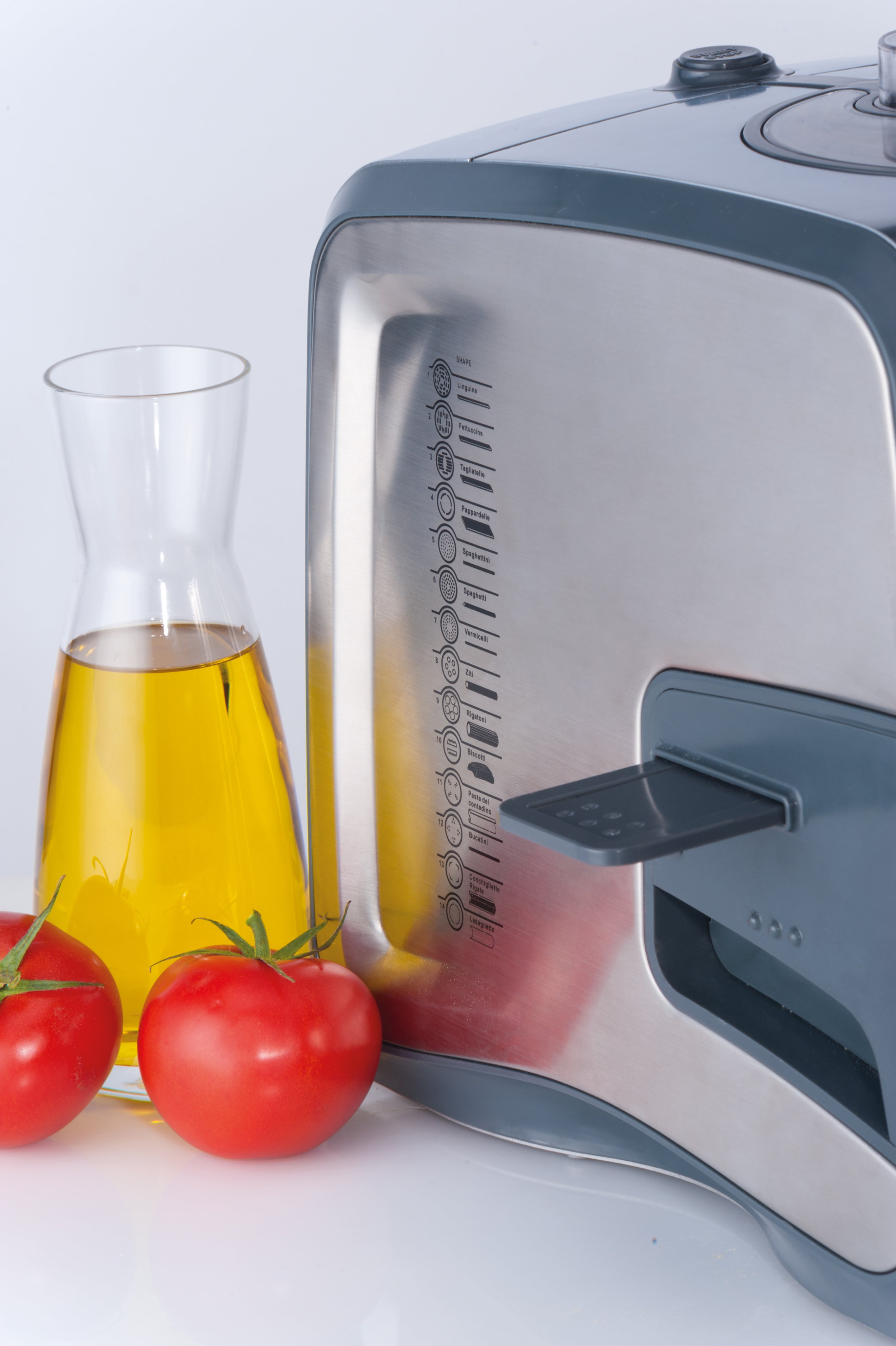 PastaGusto Vollautomatische Nudelmaschine, 200 Watt, inklusive 14 Zubehörteile