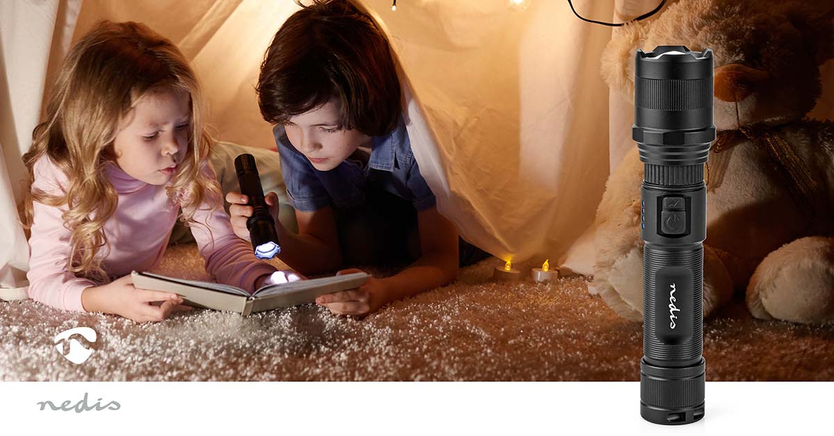 LED-Taschenlampe | Batteriebetrieben | 3.7 V DC | 10 W | N/A | Batterien enthalten | Wiederaufladbar | Nennlichtstrom: 1000 lm | Lichtbereich: 110 m | Strahlungswinkel: 9.5 °