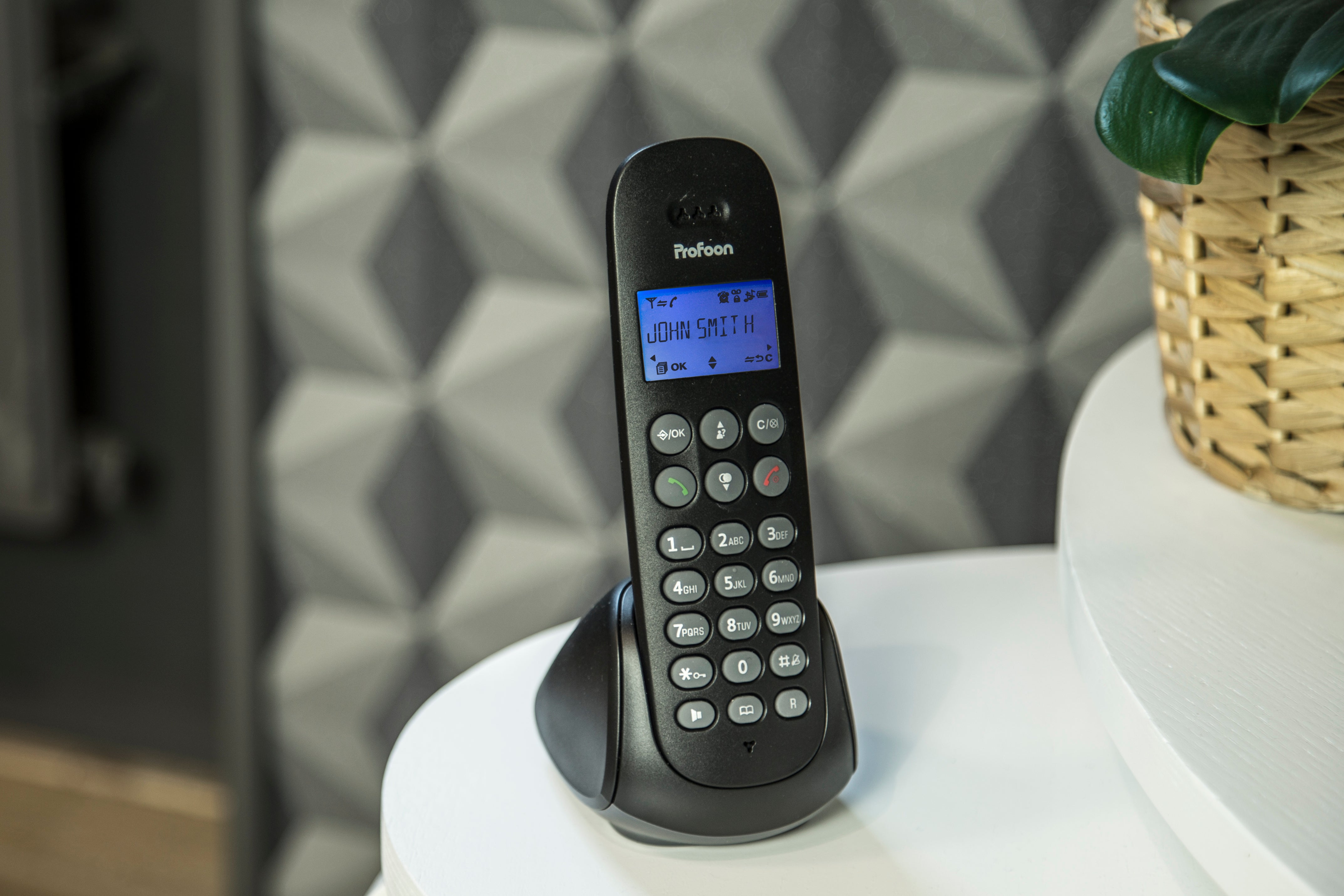 Schnurloses Telefon mit 2 Hörern Schwarz