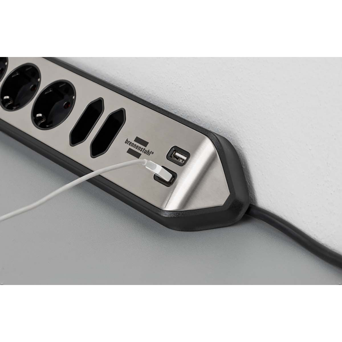 Estilo Eck-Steckdosenleiste 6-fach mit hochwertiger Edelstahloberfläche für Küche und Büro (Tischsteckdose mit 4x Schutzkontakt-Steckdosen, 2x Euro-Steckdosen, inkl. USB-Ladefunktion) TYPE F