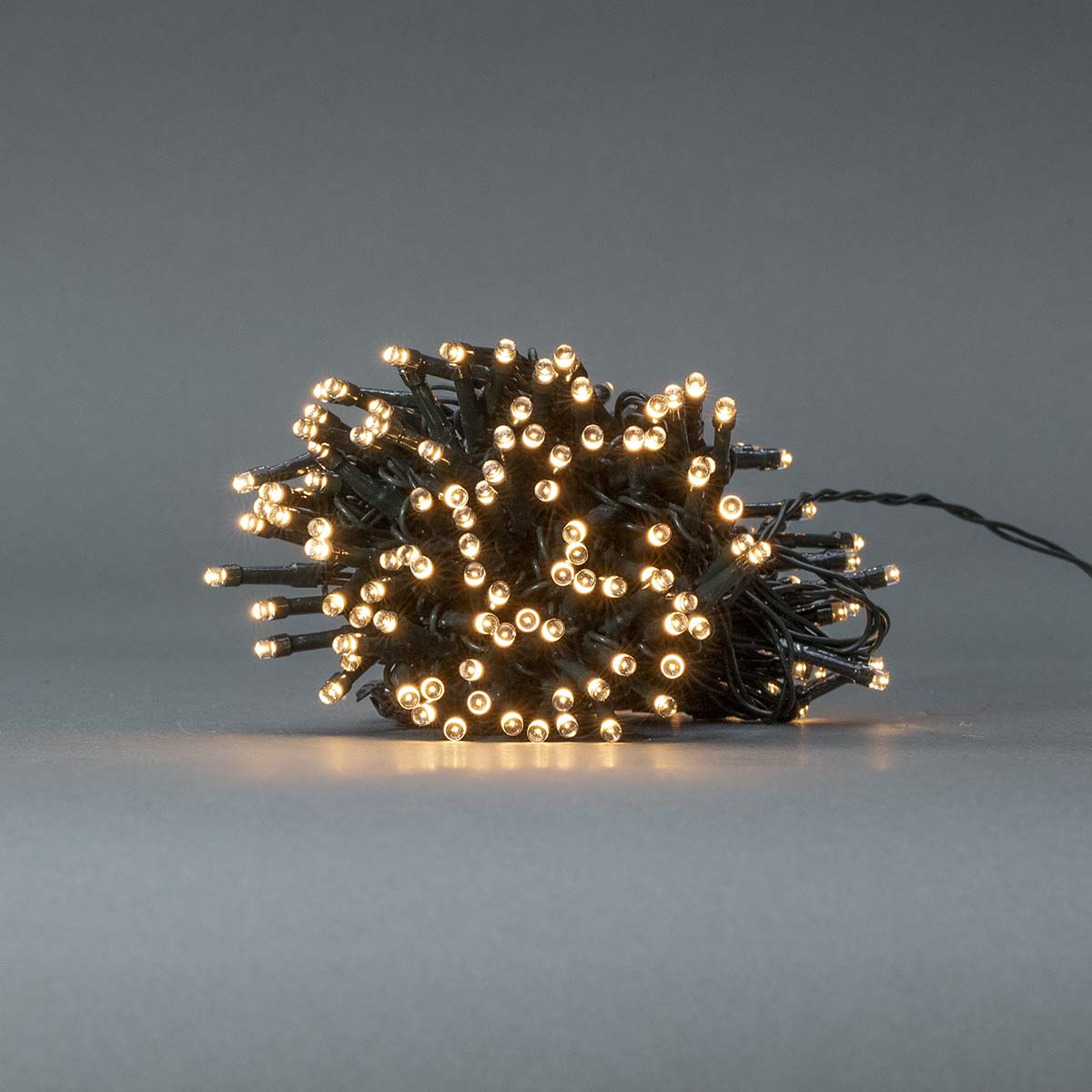 Weihnachtsbeleuchtung | Schnur | 192 LED's | Warmweiss | 14.40 m | Lichteffekte: 7 | Innen- und Aussenbereich | Batteriebetrieben