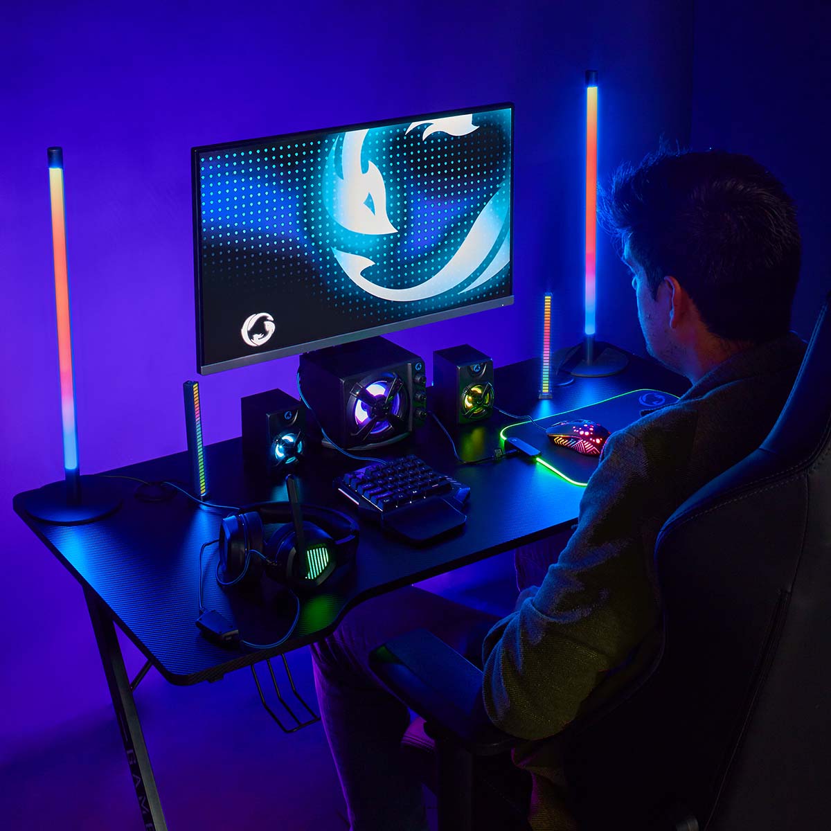 Gaming-Lautsprecher | Lautsprecherkanäle: 2.1 | Stromversorgung über USB | 3.5 mm Stecker | 33 W | LED | Lautstärke-Regler