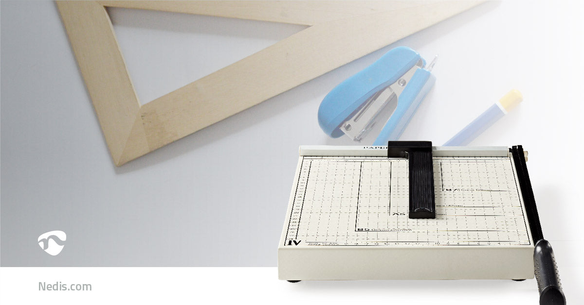 Papierschneidemaschine | max. Schnittgröße: 210 x 297 mm | Typ Messer: Metall | Metall | Schwarz / Weiss